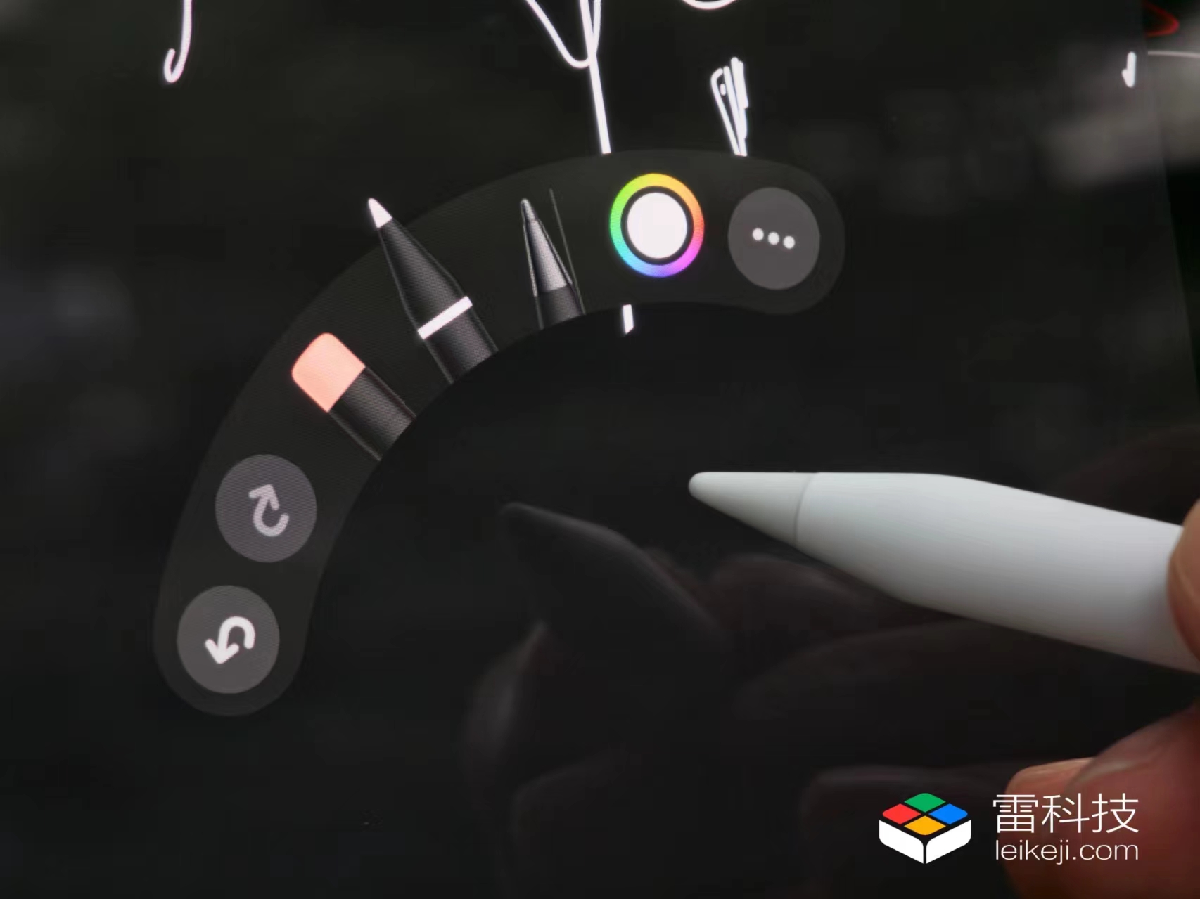 iPadPro2024体验报告：苹果理想的AI创作工具就这？(图11)
