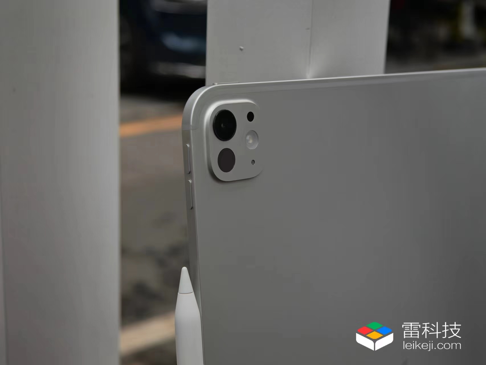 iPadPro2024体验报告：苹果理想的AI创作工具就这？(图19)